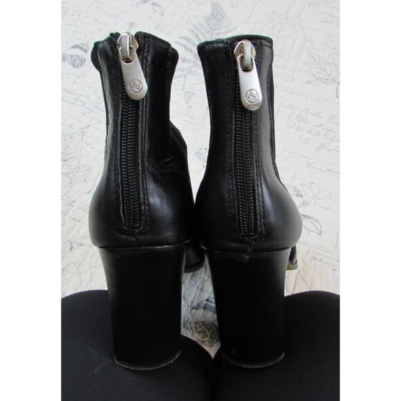 EUC Adrienne Vittadini Women's Ratti Stretch Booties Black womens size 9M - Picture 9 of 10